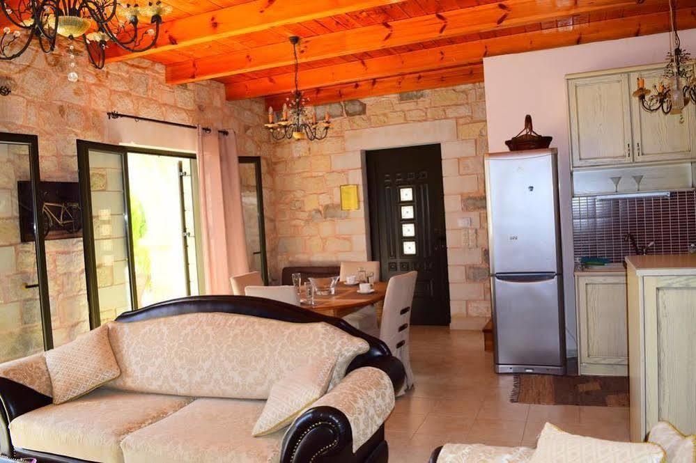 Villa Constancia ستالوس المظهر الخارجي الصورة